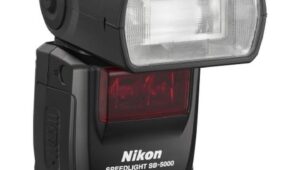 Jak Nikon SB 5000 zmienia zasady gry w fotografii: szczegółowa analiza funkcji lampy błyskowej
