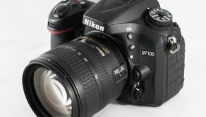 Nikon D7100 – dlaczego to idealny wybór dla zaawansowanych amatorów?