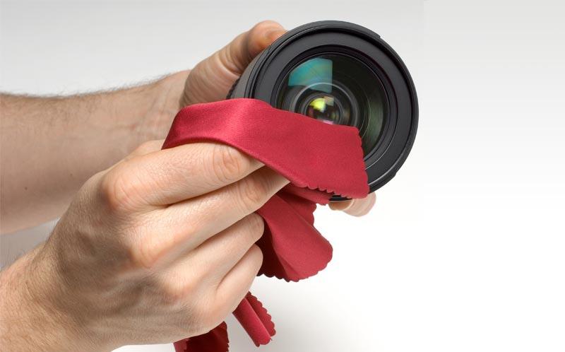 Czyszczenie obiektywu aparatu