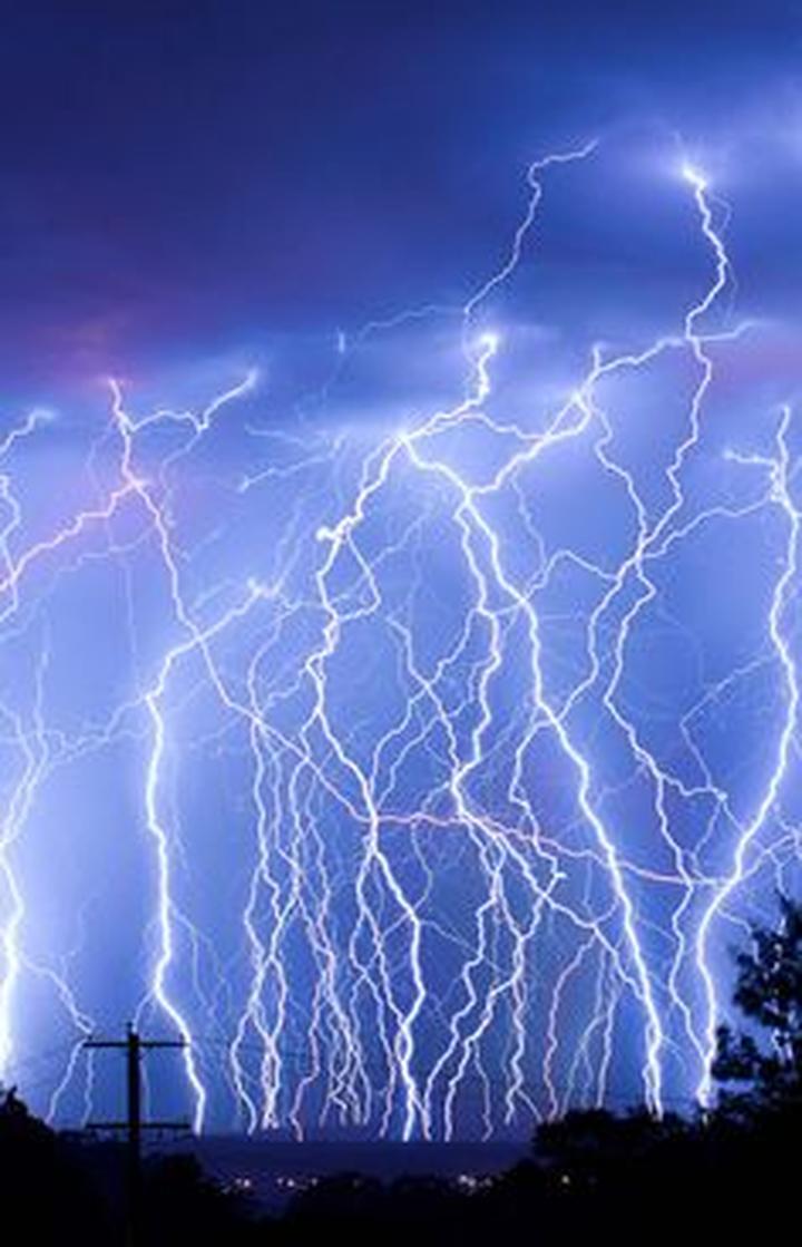 Postprodukcja zdjęć piorunów